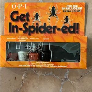 NEW in box: 4- O.P.I Halloween mini polishes